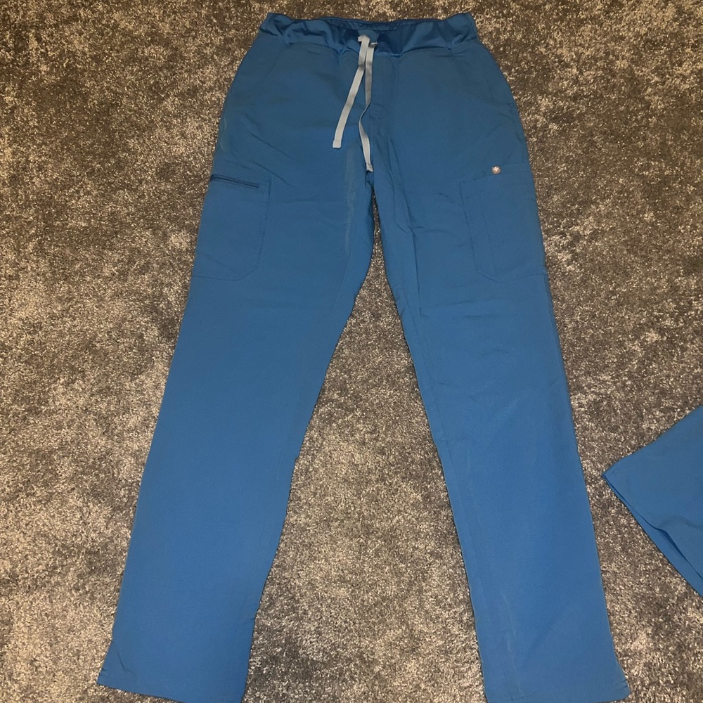 Figs blue set